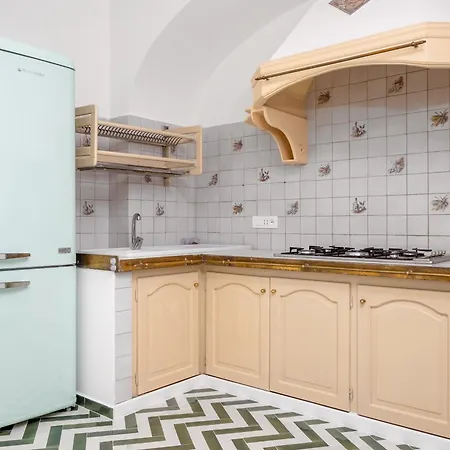 Ferienhaus Honey - De Vivo Realty