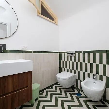 Honey - De Vivo Realty * Positano